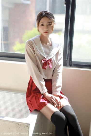 《放荡的艳妇性史》